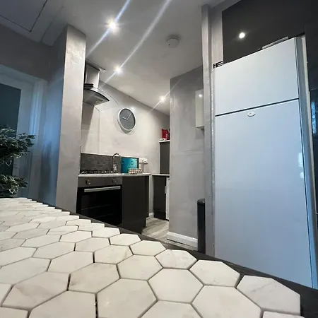 Sea Breeze House Apartment